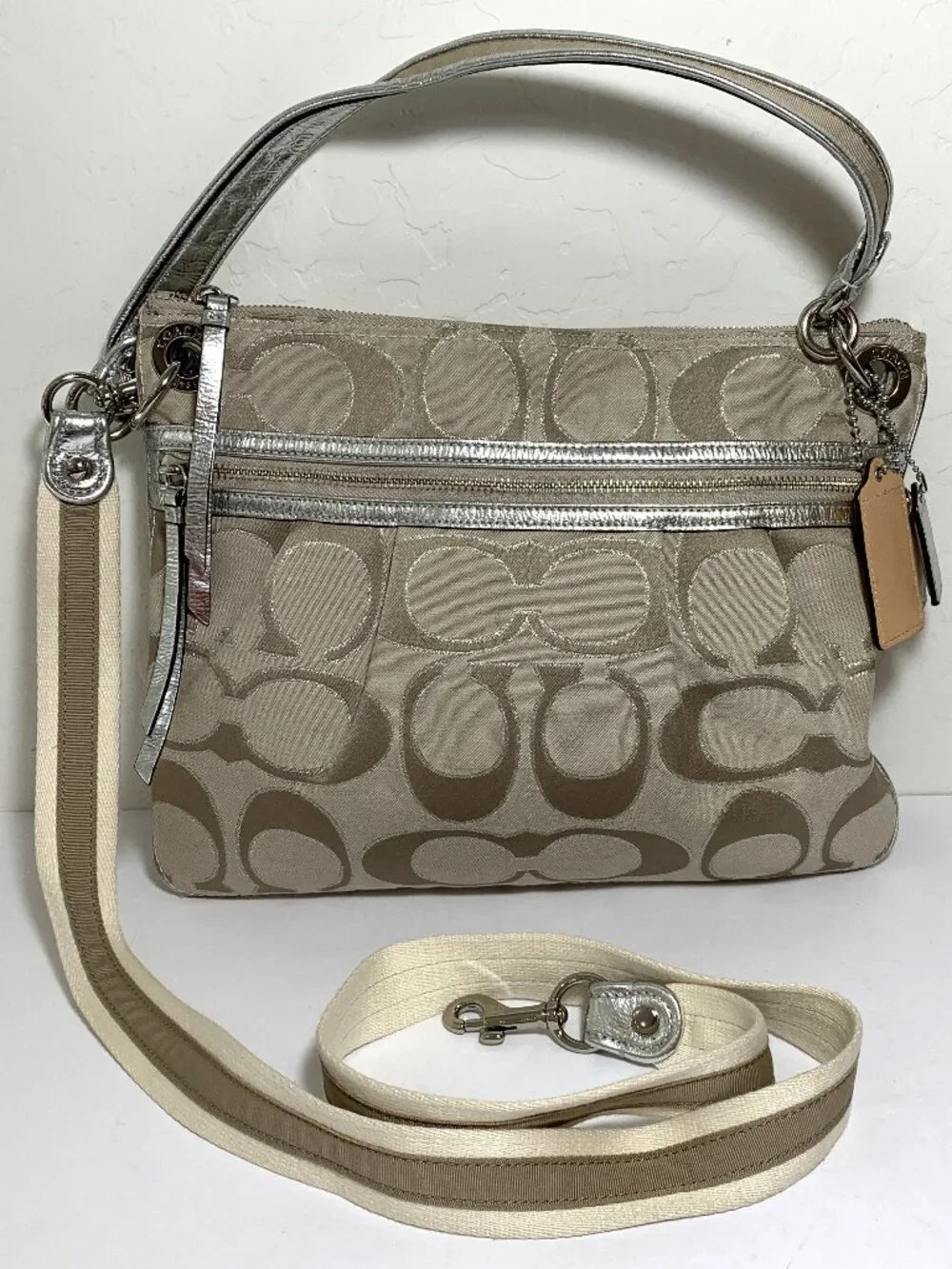 Coach Poppy Metallic Signature Hippie Bag Crossbody Khaki Silver 19131 Like New